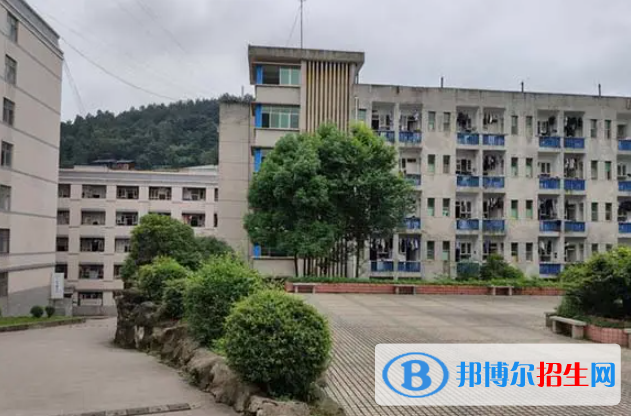  貴州2023年學(xué)鐵路學(xué)校哪個好