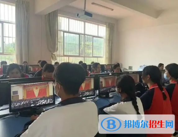  云南2023年中專(zhuān)學(xué)校屬于什么學(xué)歷