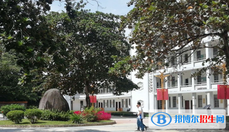 海南省農(nóng)墾實驗中學(xué)2023年報名條件、招生要求、招生對象 