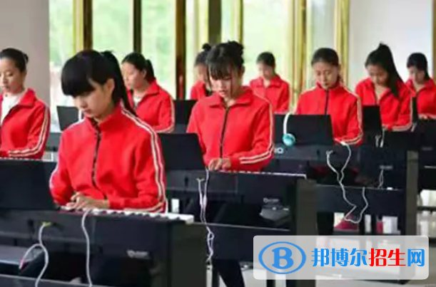  貴州2023年初中生上鐵路學校好不好
