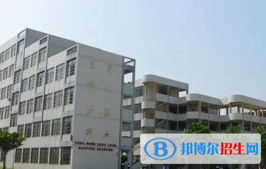 廣東肇慶高新區(qū)中考普高錄取分?jǐn)?shù)線(xiàn)（2022）-2023年參考