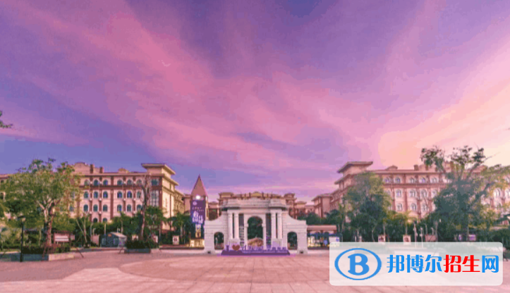 清華附中文昌學(xué)校2023年學(xué)費(fèi)、收費(fèi)多少 