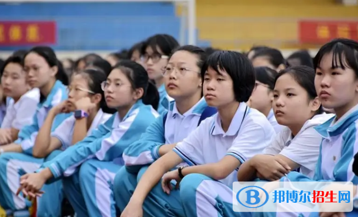 ?？谑兄锌蓟瘜W總分(滿分）是多少（附?？谑兄锌汲煽儾樵?nèi)肟冢? width=