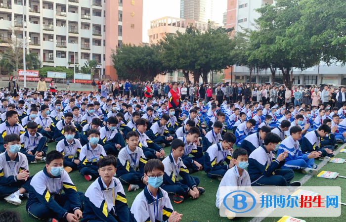 海口市中考道德與法治總分(滿分）是多少（附?？谑猩锸兄锌汲煽儾樵?nèi)肟冢? width=