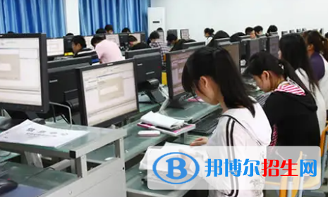 廣西2023年計(jì)算機(jī)學(xué)校里面有哪些專(zhuān)業(yè)