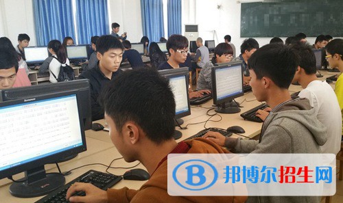 四川2023年哪個職業(yè)技術(shù)計算機(jī)學(xué)校好