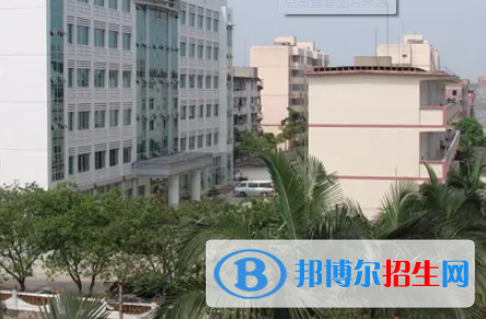 廣西2023年計(jì)算機(jī)學(xué)校有哪些專(zhuān)業(yè)適合男生