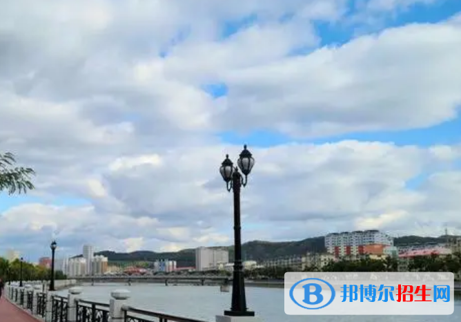 白山市中考語(yǔ)文總分(滿分）是多少（附白山市中考成績(jī)查詢?nèi)肟冢? width=