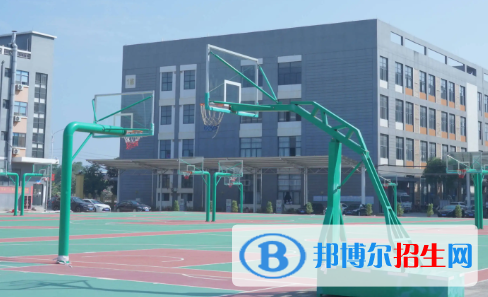 廣西2023年男生上什么計(jì)算機(jī)學(xué)校比較好