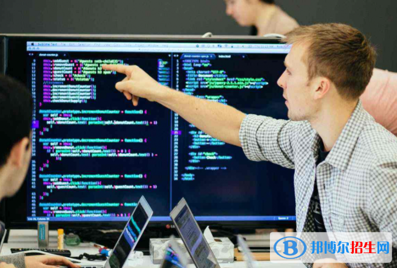 四川2023年計算機學校與中專哪個好