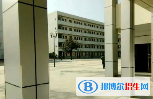 安徽2023年讀汽修學(xué)校要分數(shù)嗎