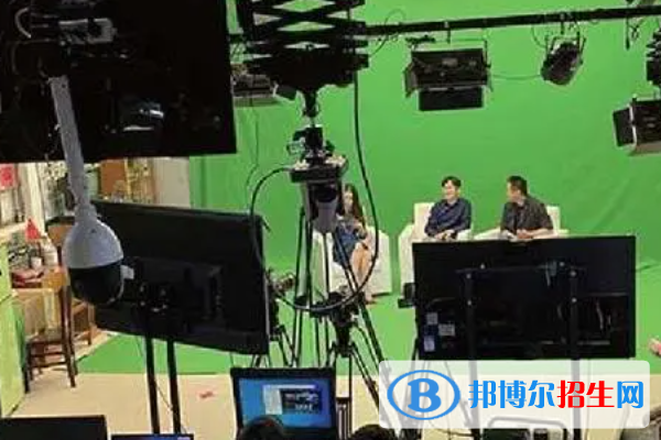 大學(xué)影視編導(dǎo)專業(yè)可以從事哪些工作？