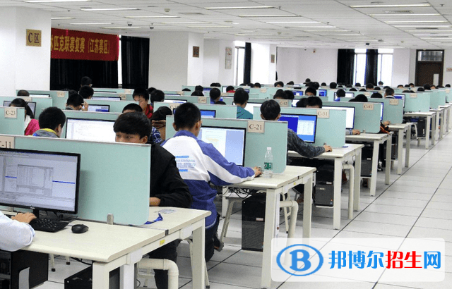 蘭州2023年中專計算機學校都有哪些專業(yè)