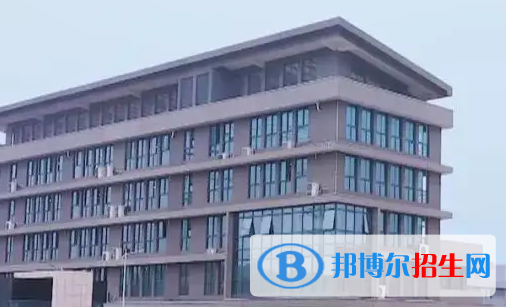 株洲師范高等專科學(xué)校是大專還是中專(株洲師范高等?？茖W(xué)校)