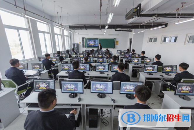 蘭州2023年計算機(jī)學(xué)校都有什么專業(yè)啊