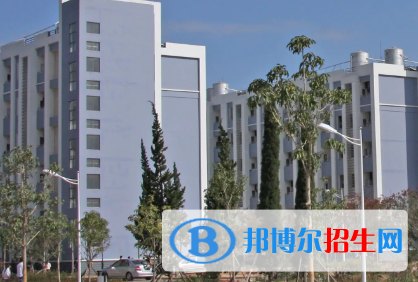 云南能源職業(yè)技術(shù)學(xué)院是大專(zhuān)還是中專(zhuān)（云南能源職業(yè)技術(shù)學(xué)院）