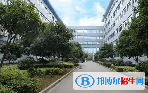 湖南2023年初中畢業(yè)可以報(bào)考中專(zhuān)嗎