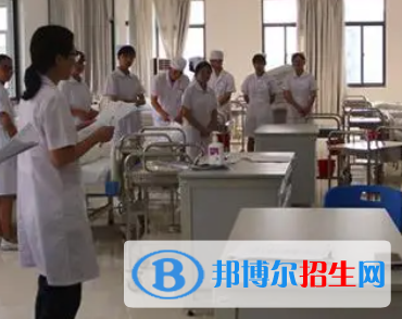 河南2023年衛(wèi)校中專升大?？际裁? width=