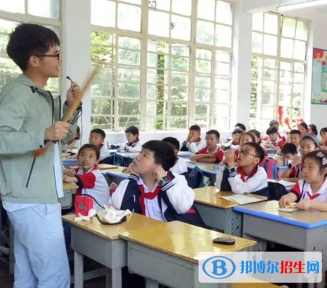 陜西2023年去讀中專學(xué)校學(xué)什么對(duì)以后好一點(diǎn)