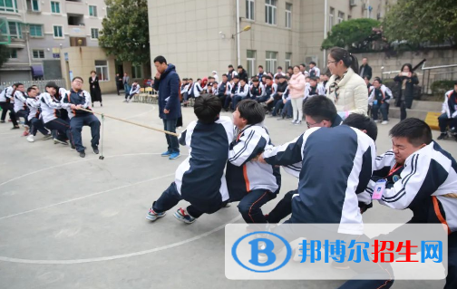 杭州2023年中專學(xué)?？梢钥即髮W(xué)嗎