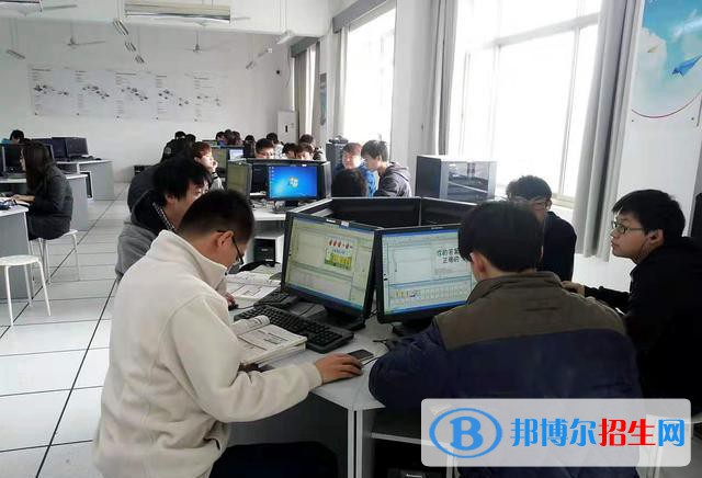 蘭州2023年計算機學(xué)校都有什么專業(yè)適合男生