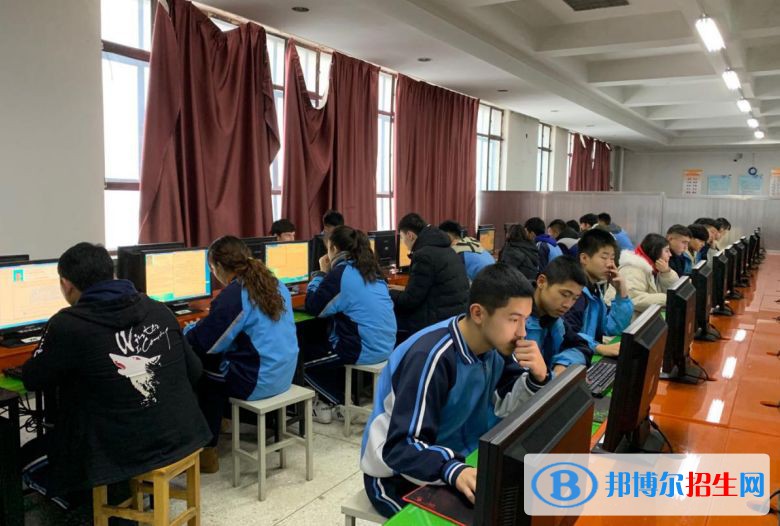 蘭州2023年女生讀計(jì)算機(jī)學(xué)校好不好