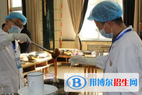 河南2023年衛(wèi)校好還是大專(zhuān)好