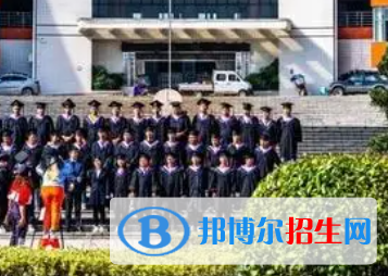 湖南高速鐵路職業(yè)技術學院是大專還是中專(湖南高速鐵路職業(yè)技術學院)