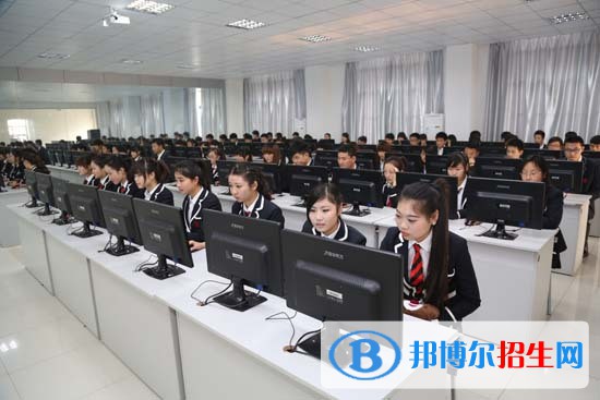 四川2023年讀計算機學校好還是高中