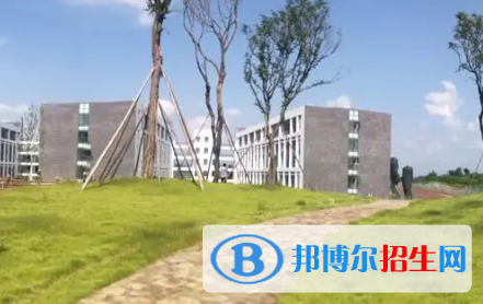 四川哪些大專學?？祻椭委煂I(yè)好