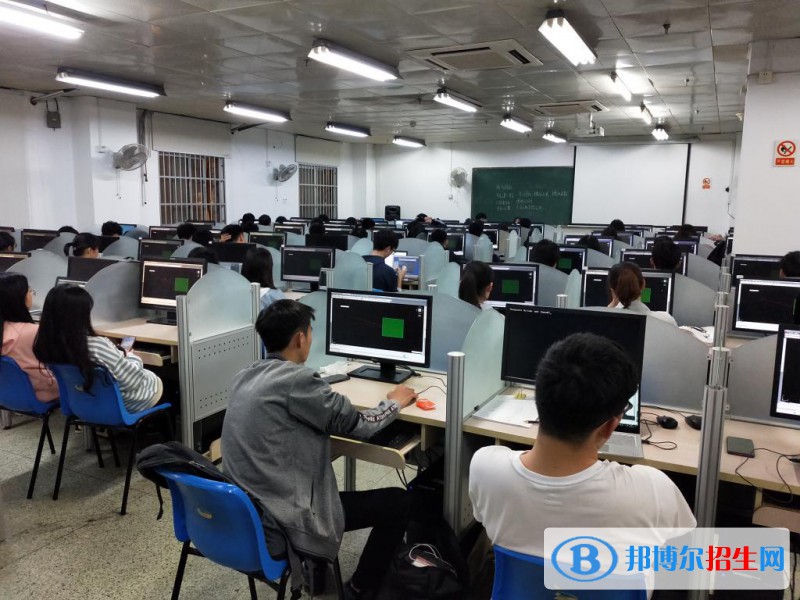 蘭州2023年計(jì)算機(jī)學(xué)校什么學(xué)歷