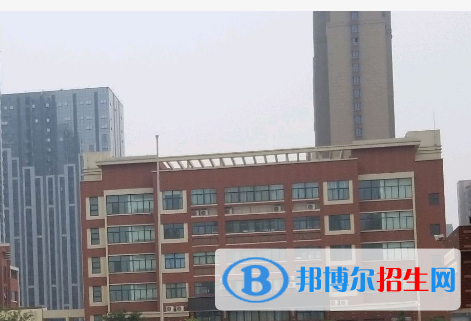 新鄉(xiāng)市育才高中、美術高級中學2022錄取分數(shù)線（2023參考）