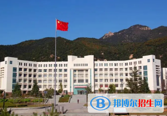 泰山學(xué)院是不是雙一流大學(xué)嗎？