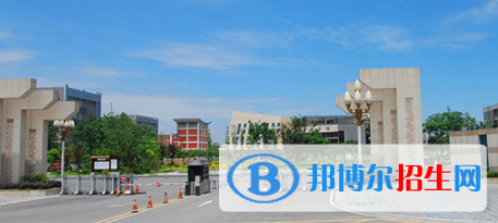 四川旅游學(xué)院是不是雙一流大學(xué)？