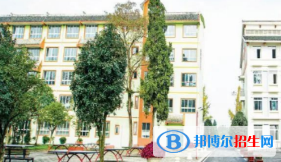 都江堰市領(lǐng)川實(shí)驗(yàn)學(xué)校2023年學(xué)費(fèi)、收費(fèi)多少 