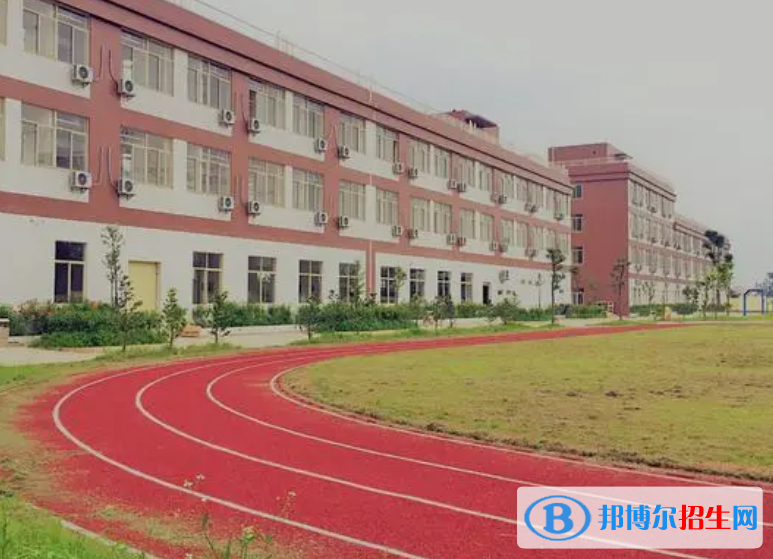 廣西建筑材料工業(yè)技工學(xué)校2023年學(xué)費(fèi)、收費(fèi)多少