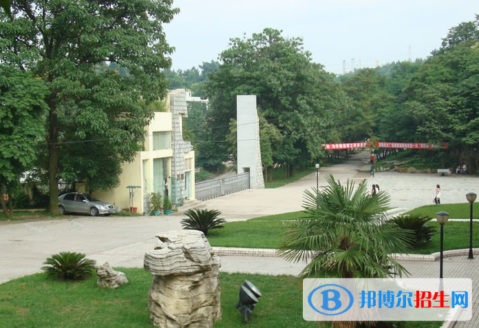 貴州省茶技術(shù)茶文化學(xué)校2023年報(bào)名條件、招生要求、招生對象