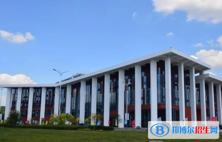 馬鞍山學院是不是雙一流大學？ 