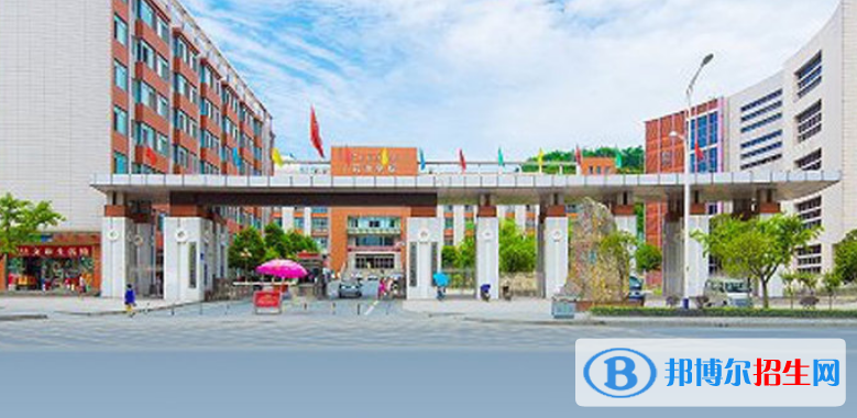 湖北醫(yī)藥學(xué)院藥護(hù)學(xué)院是幾本？是985和211嗎？