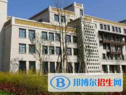 綿陽泛美飛行職業(yè)技術(shù)學(xué)校2023年學(xué)費(fèi)、收費(fèi)多少