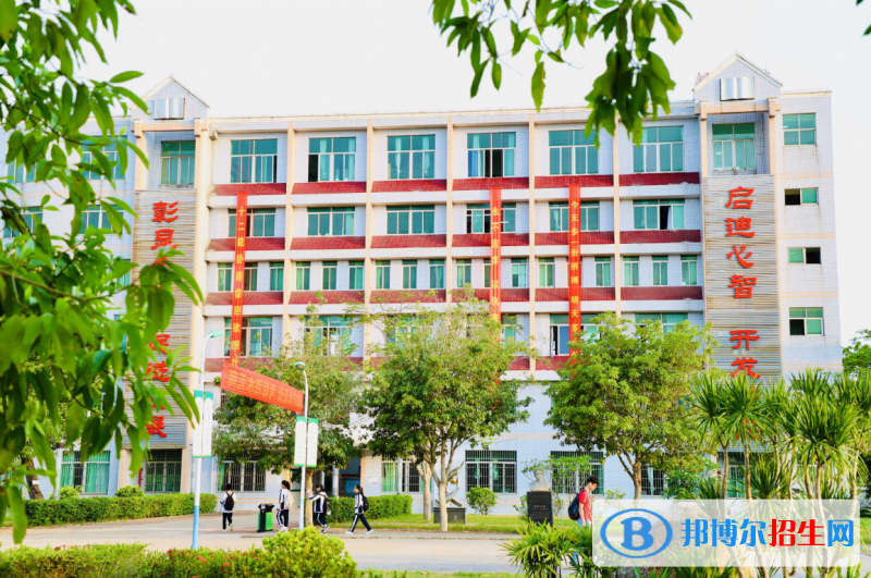 海南省農墾加來高級中學2023年招生辦聯(lián)系電話