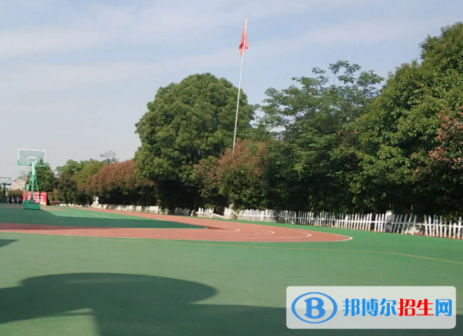 金華藝術(shù)學校2023年招生辦聯(lián)系電話