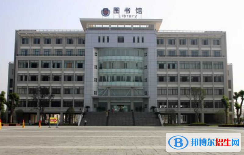 湖北警官學(xué)院是幾本？是985和211嗎？
