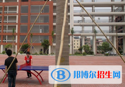 2023年揭陽揭東區(qū)現(xiàn)代職校學(xué)費、收費多少