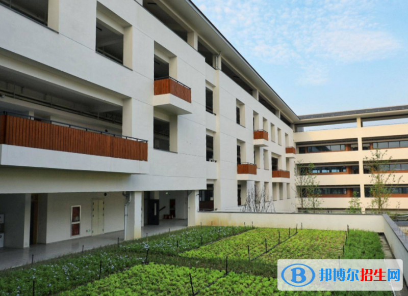 湖州市濱湖高級(jí)中學(xué)2022錄取分?jǐn)?shù)線(xiàn)（2023參考）