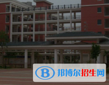 清遠(yuǎn)第一職業(yè)中學(xué)地址在哪里，哪個(gè)地區(qū)，哪個(gè)城市?