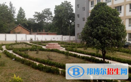 商州區(qū)職業(yè)高級(jí)中學(xué)地址在哪里，哪個(gè)地區(qū)，哪個(gè)城市?