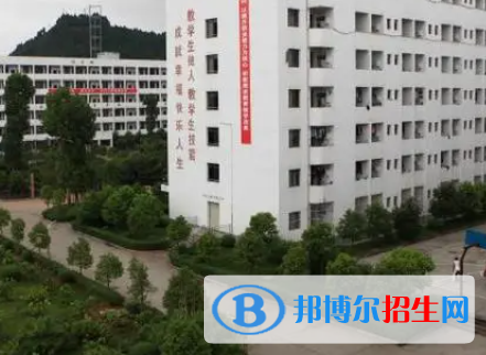 遂寧應(yīng)用高級(jí)技工學(xué)校地址在哪里，哪個(gè)地區(qū)，哪個(gè)城市?