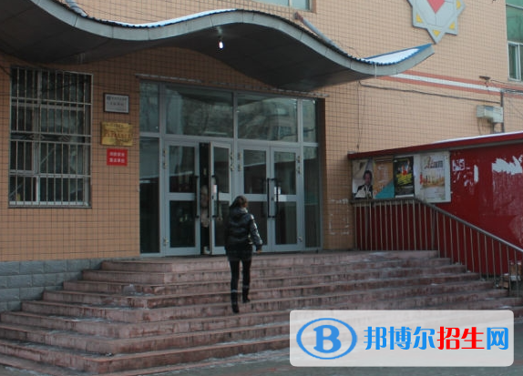 2023新疆藝術(shù)學(xué)院附屬中等藝術(shù)學(xué)校招生計(jì)劃 招生人數(shù)是多少(附要求、條件、對(duì)象)