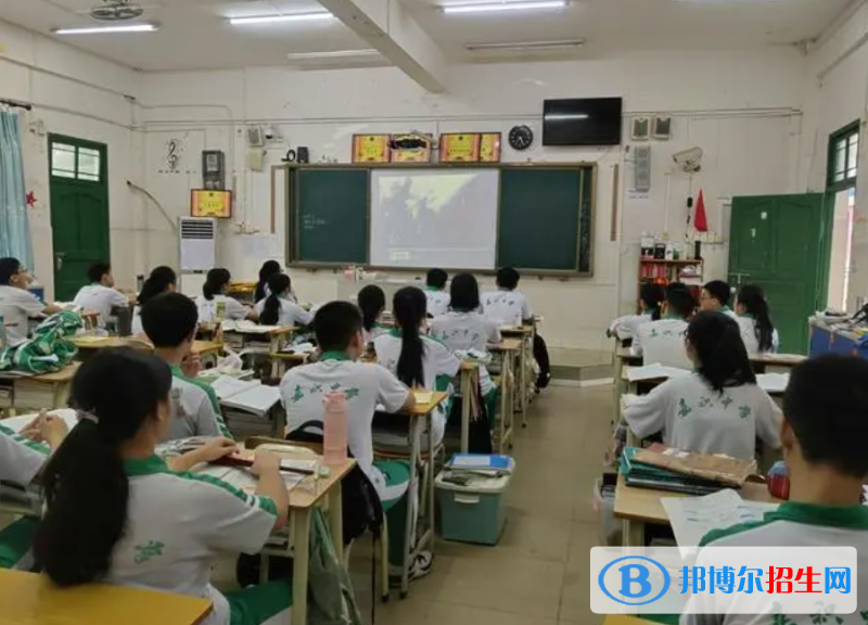 2023瓊海市嘉積第三中學(xué)招生計劃 招生人數(shù)是多少(附要求、條件、對象)